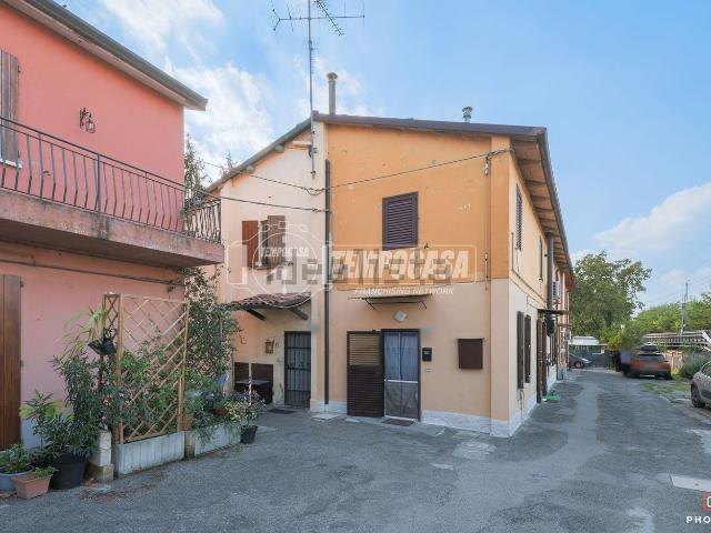Casa in vendita a Zolino, Imola