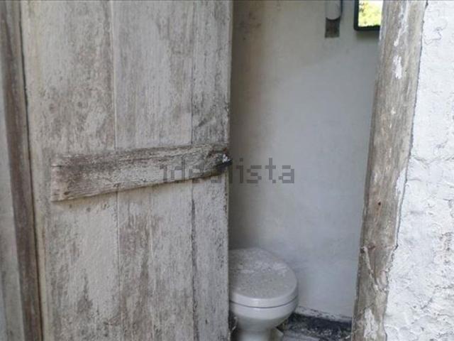 Casa in vendita a Montebruno, Liguria