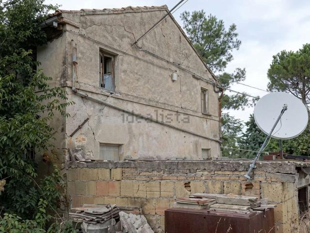 Casa in vendita a Montegranaro, Fermo