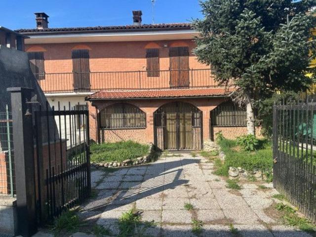 Casa in vendita a Bussi, Villafranca Piemonte