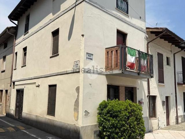 Casa in vendita a Barbata, Bergamo