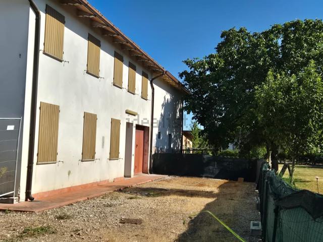 Casa in vendita a Unione delle Terre d'Argine, Novi Di Modena