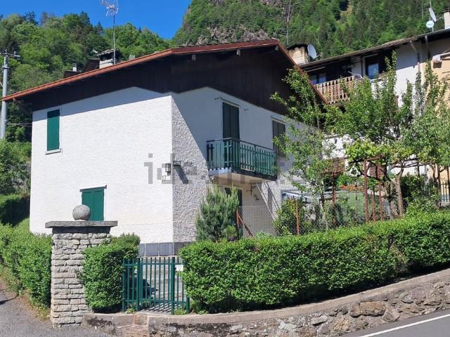 Casa in vendita a Comunità Montana della Valle Brembana, Roncobello