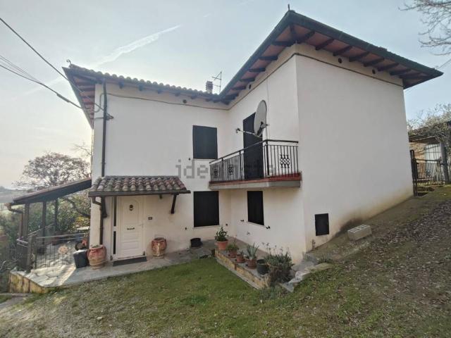 Casa in vendita a Vaiano, Gioiella