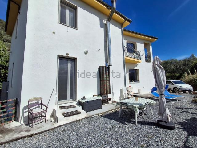 Casa in vendita a Chiusanico, Liguria