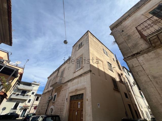 Casa in vendita a Puglia, Bari