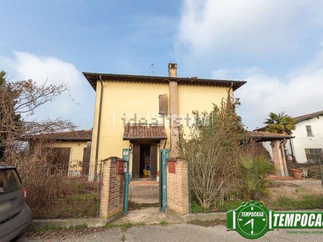 Casa in vendita a Camisano, Lombardia