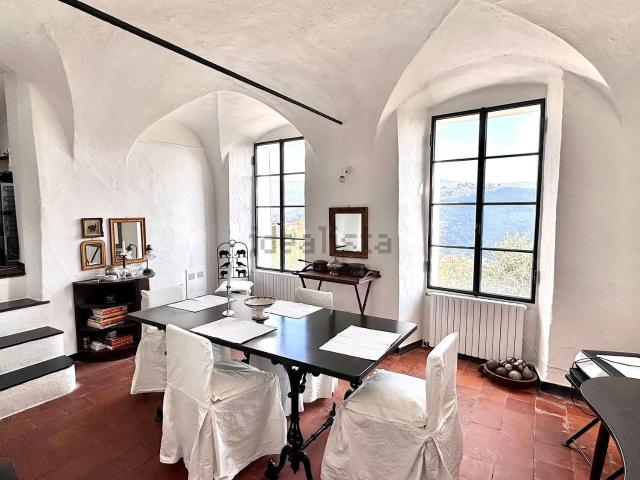 Casa in vendita a Dolcedo, Liguria