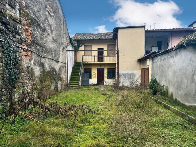Casa in vendita a Casirate D'adda, Lombardia