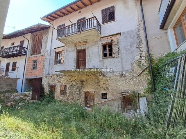 Casa in vendita a Comunità della Vallagarina, Ronzo Chienis