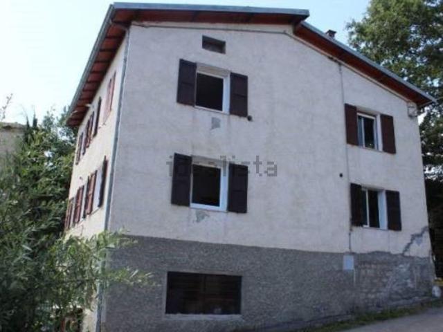 Casa in vendita a Appennino Reggiano, Re