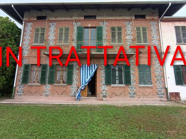 Casa in vendita a Berlanghino, Piemonte