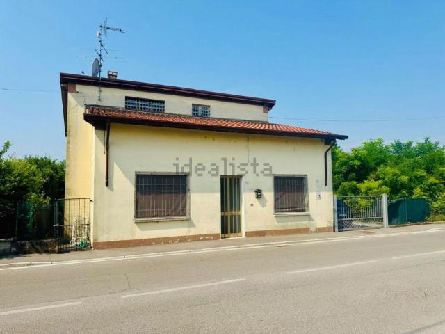 Casa in vendita a Calvisano, Lombardia