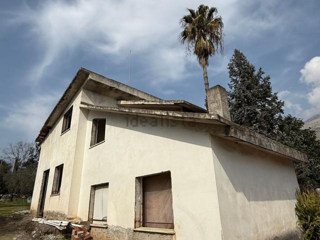 Casa in vendita a Formia, Lazio