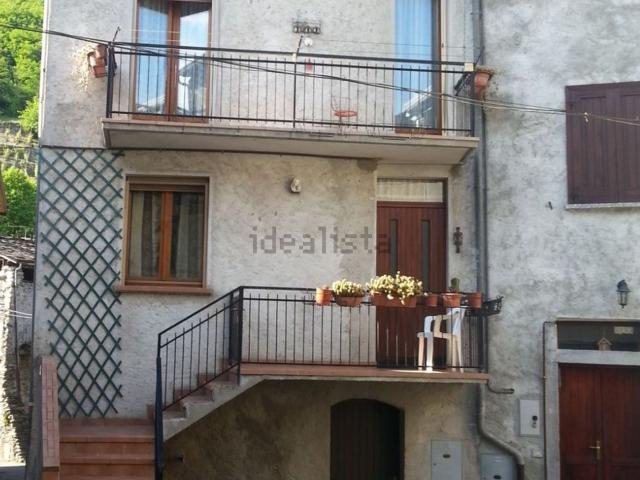 Casa in vendita a Berbenno Di Valtellina, Lombardia