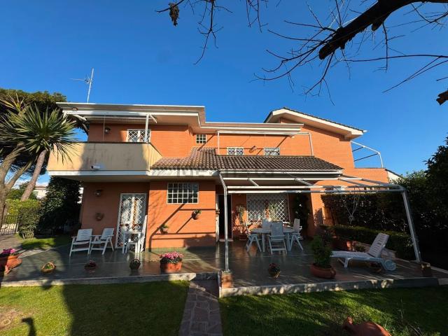 Casa in vendita a Selva Secca, Roma Capitale