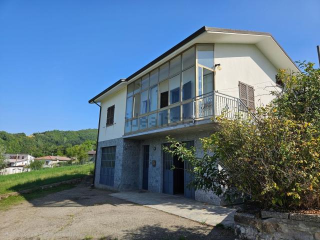 Casa in vendita a Corte Brugnatella, Reggio Emilia