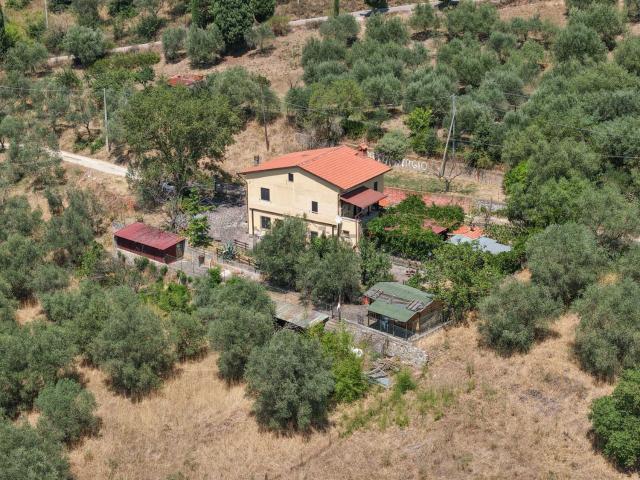 Casa in vendita a Vernazzano alto, Tuoro sul Trasimeno