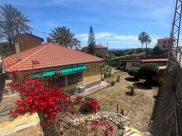 Casa in vendita a Arziglia, Bordighera