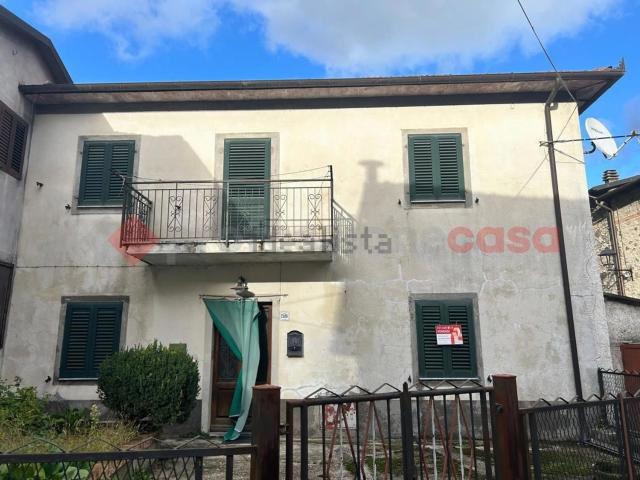 Casa in vendita a Unione Comuni Garfagnana, Piazza Al Serchio