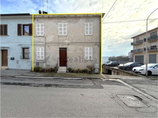 Casa in vendita a San Giovanni, Marche