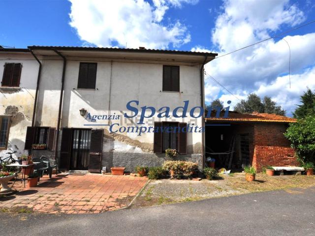 Casa in vendita a Pescia, Fornaci