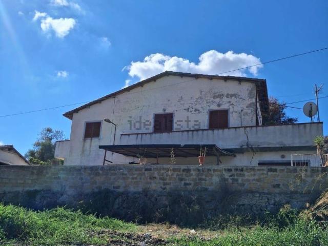Casa in vendita a Agrigento, Sicilia