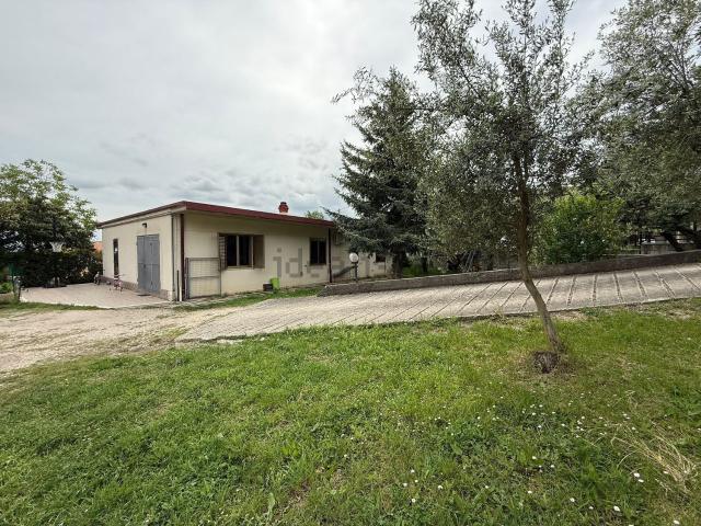 Casa in vendita a San Valentino In Abruzzo, Abruzzo