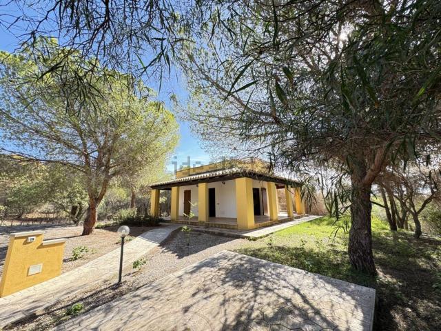 Casa in vendita a Sarroch, Sardigna/Sardegna