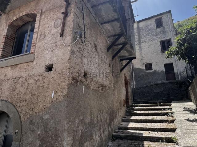 Casa in vendita a Casale, Tripi-Abakainon