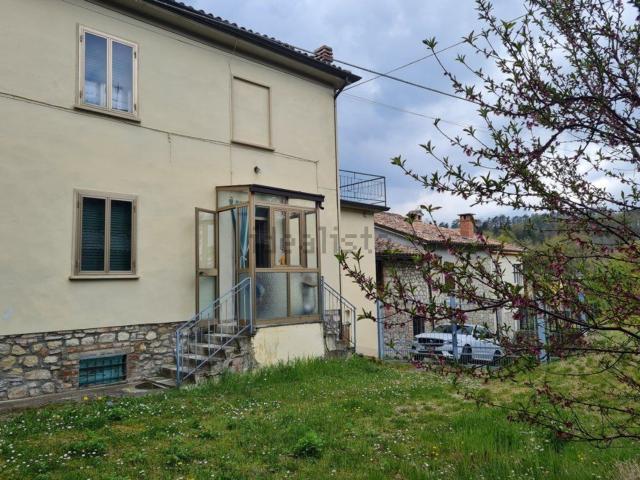 Casa in vendita a Fortunago, Lombardia