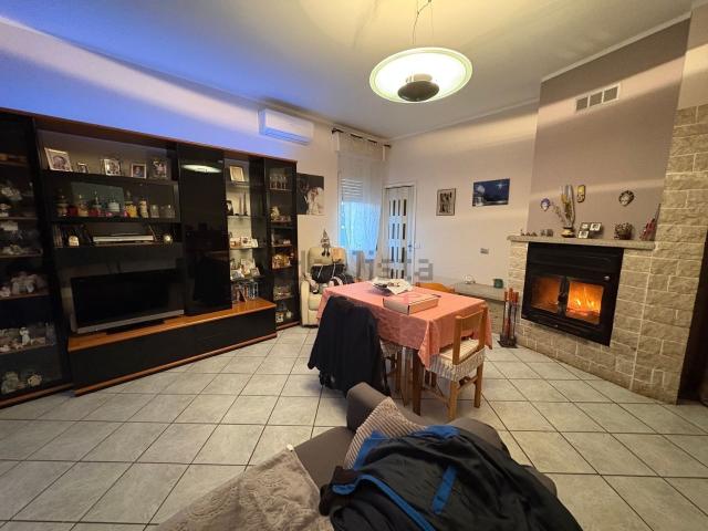 Casa in vendita a Sarmato, Reggio Emilia
