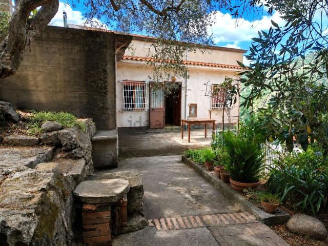 Casa in vendita a San Salvatore Di Fitalia, Sicilia