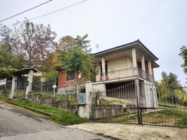 Casa in vendita a Rovescala, Lombardia