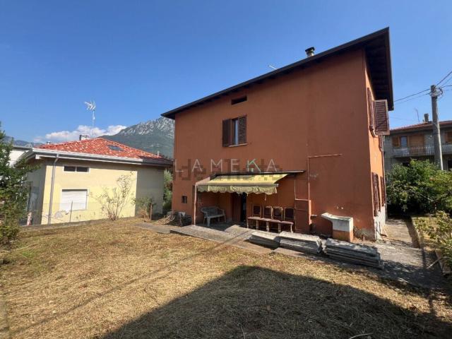 Casa in vendita a Comunità montana della valle Camonica, Darfo