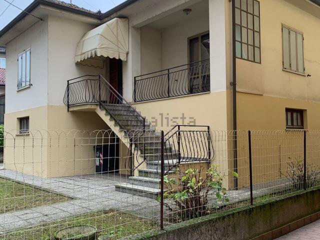 Casa in vendita a Piemonte, Alessandria