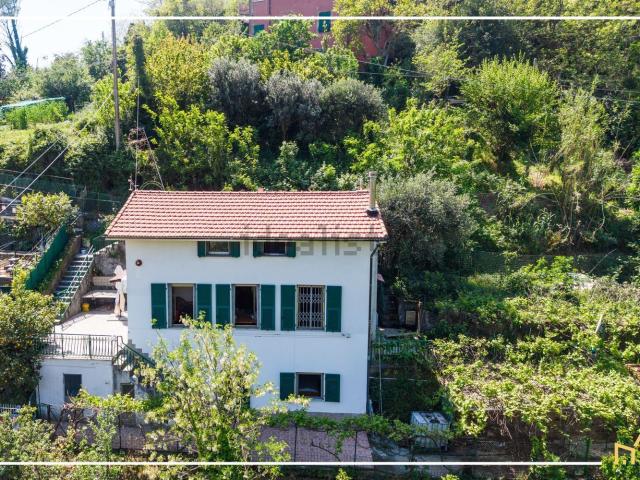 Casa in vendita a Medio Ponente, Serra Riccò