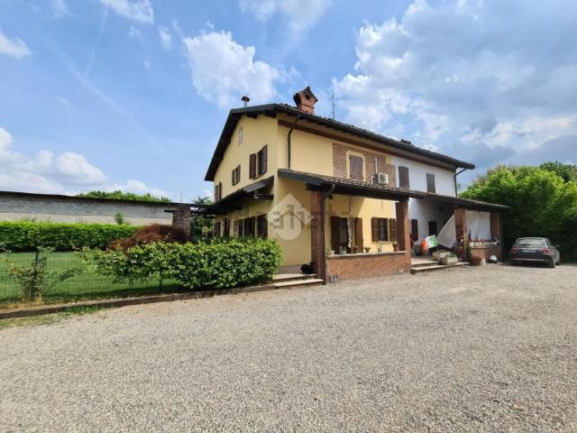 Casa in vendita a Morimondo, Milano