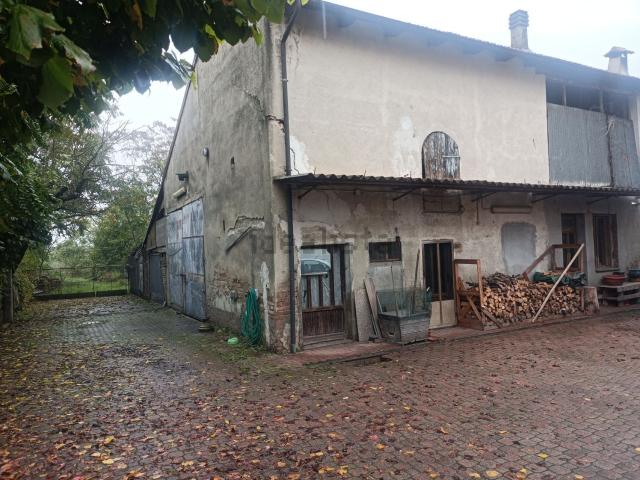 Casa in vendita a Piemonte, Alessandria