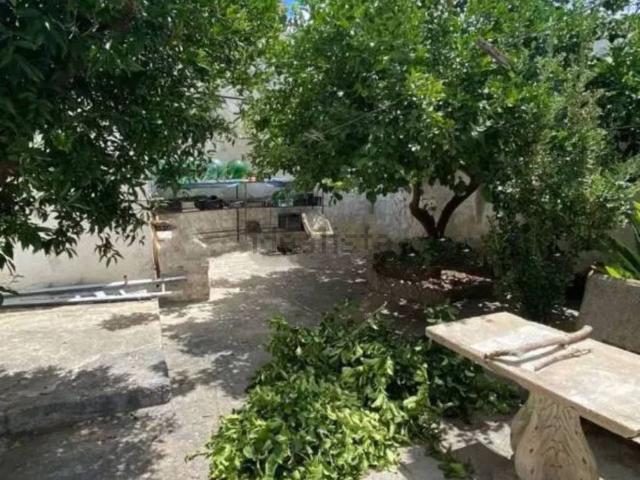 Casa in vendita a Guagnano, Lecce