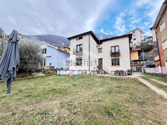 Casa in vendita a Lovere, Lombardia