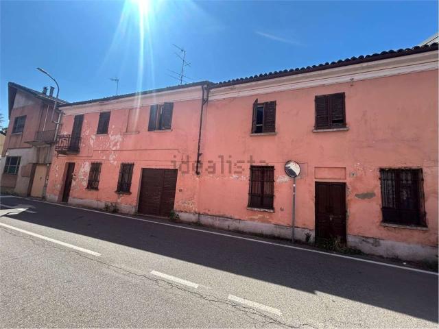 Casa in vendita a Robbio, Lombardia