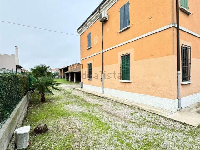 Casa in vendita a Ravenna, Reggio Emilia