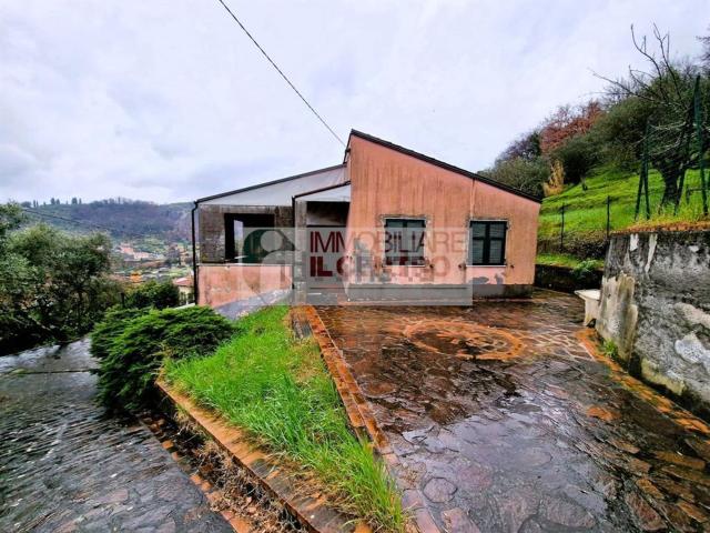 Casa in vendita a Sarzana, Liguria