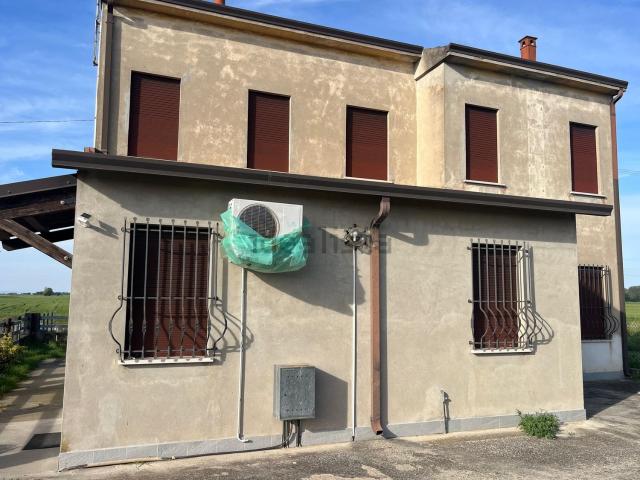 Casa in vendita a Ceneselli, Veneto