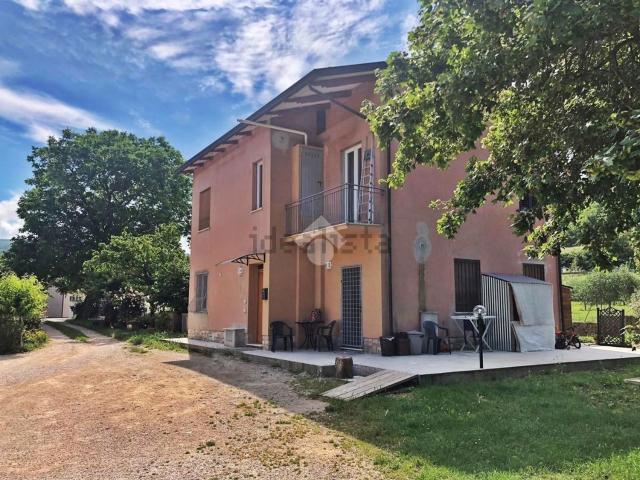 Casa in vendita a Valfabbrica, Umbria