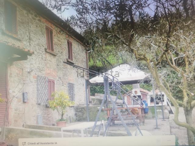 Casa in vendita a Lamporecchio, Toscana