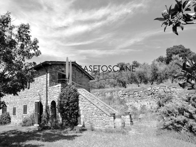 Casa in vendita a Tavarnelle-Sant'Eusebio, Cortona