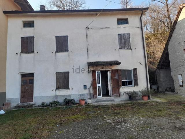Casa in vendita a Campogrande, Ventasso