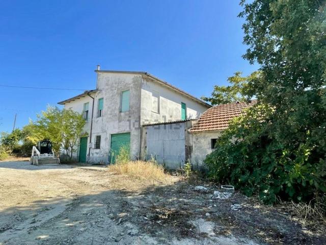 Casa in vendita a Agugliano, Ancona